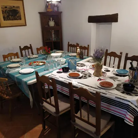 シャレー Cortijo La Laguna ロンダ