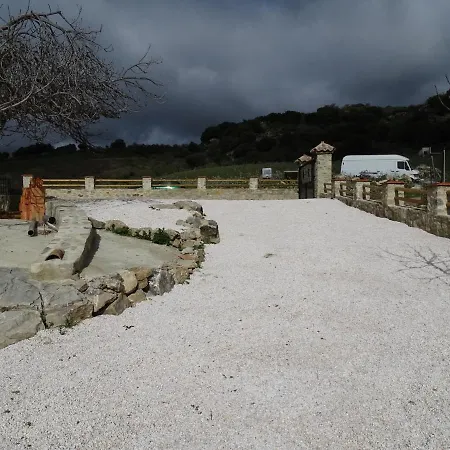 Cortijo La Laguna * ロンダ