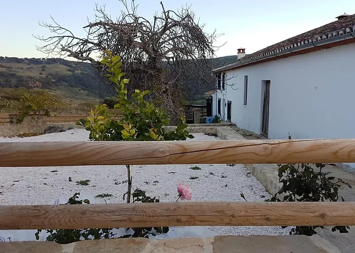 Cortijo La Laguna 샬레 론다